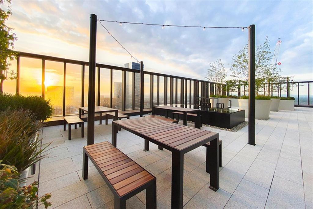 Luxury 2 Bedroom Apartment Manchester City Centre Екстериор снимка